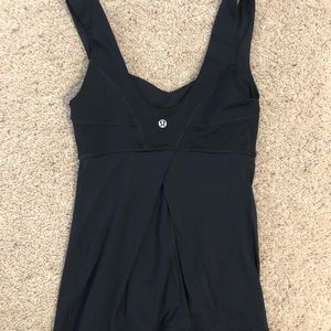 LULULEMON sports top